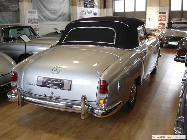 Mercedes 220S Ponton Cabrio silber 03 DSC04035