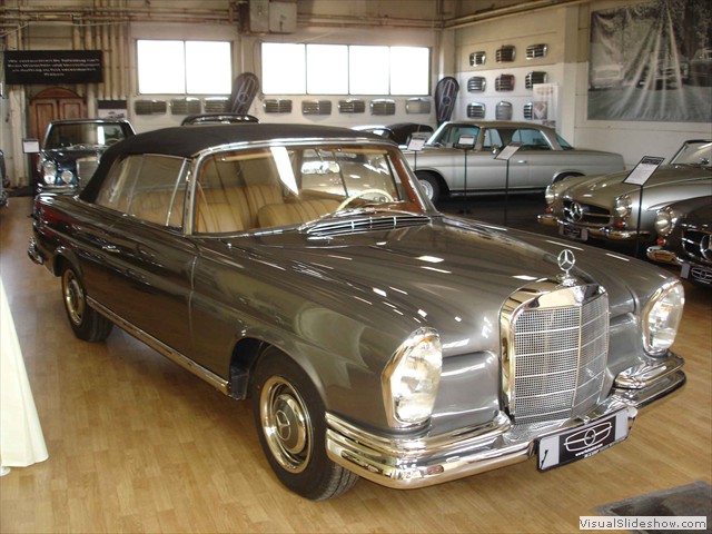 Mercedes 220SE Cabrio W111 antrazit DSC04105