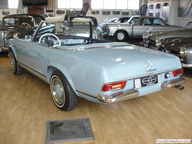 Mercedes 230 SL Pagode blau 03 DSC04049