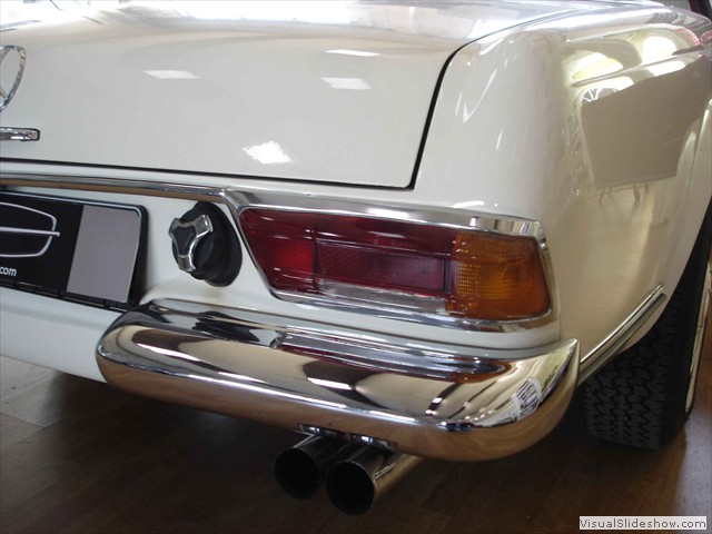 Mercedes 230 SL Pagode weiss DSC04215