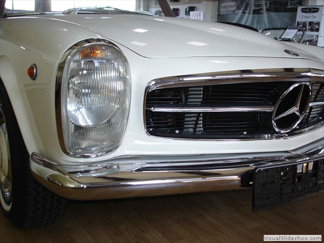 Mercedes 230 SL Pagode weiss DSC04218