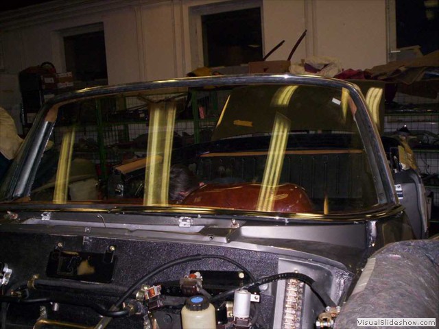 W111_Cabrio_Endmontage_Technik_100_0355